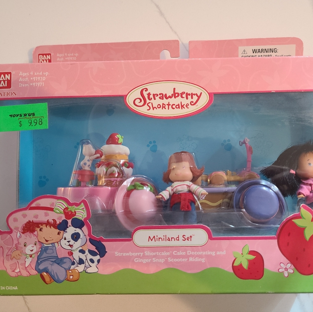 Strawberry Shortcake Miniland Set